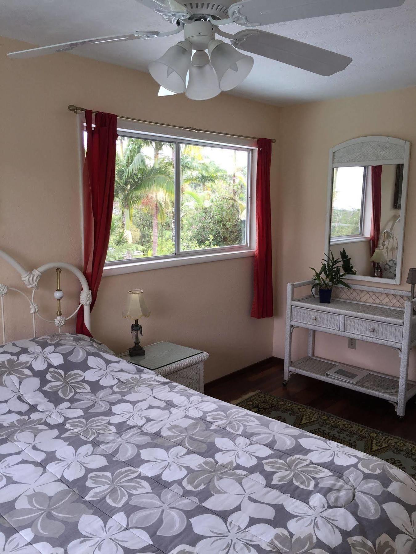Lava Tree Tropic Inn Pahoa Εξωτερικό φωτογραφία